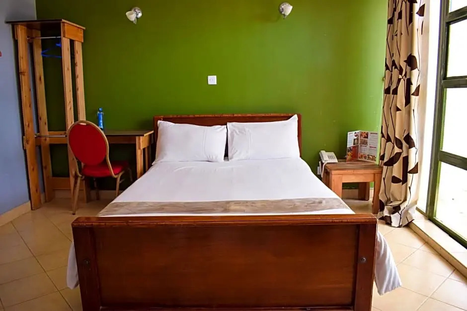 Olerai Hotel