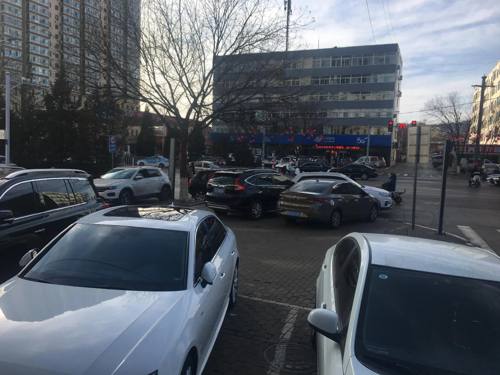 Hanting Hotel Lvliang Citizen Square