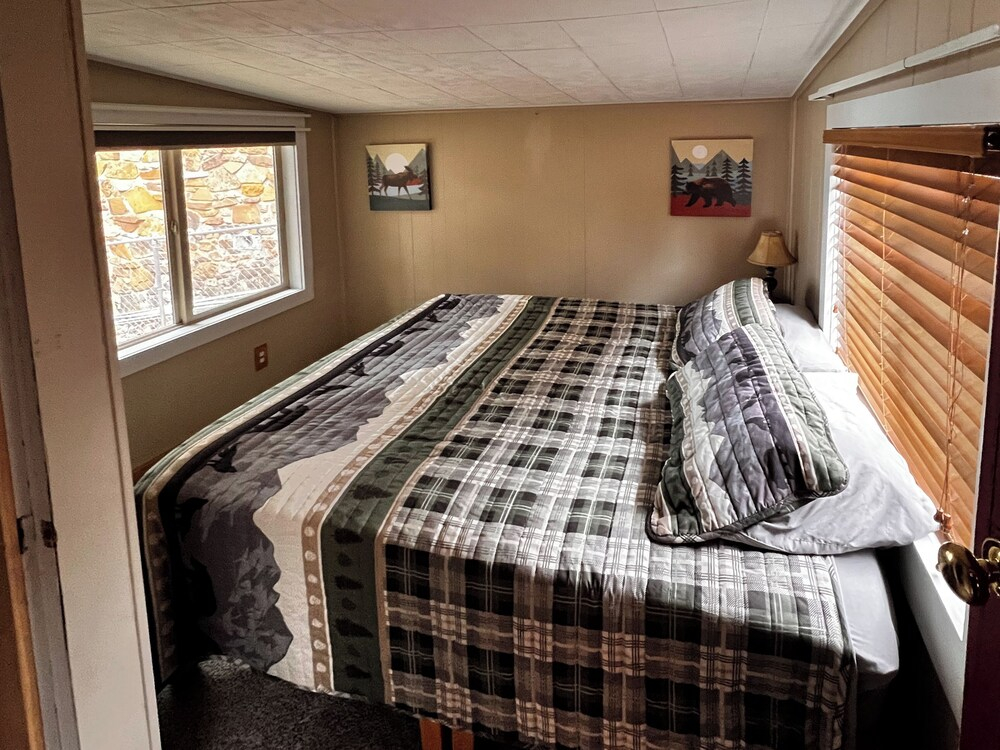 2 Boat Docks: Grand Lake Waterfront Home