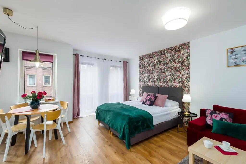 Sleepway Apartments- English Dream