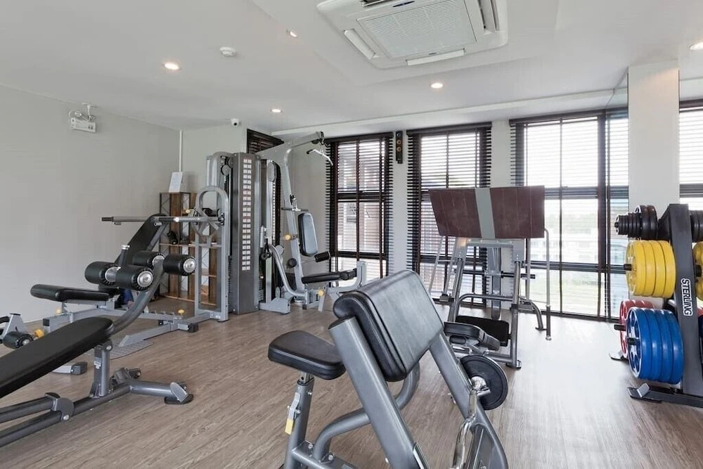 Ideal 1 Bed Apartment at Surin Beach
