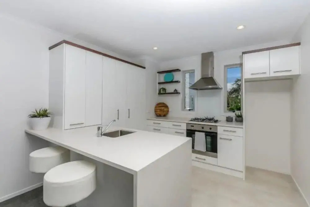 Modern and Central 2 Bedroom Home in Epsom