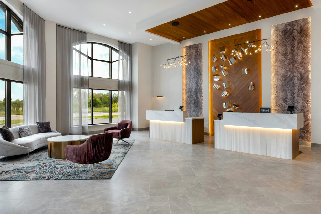 DoubleTree by Hilton Kingston - Newly Renovated