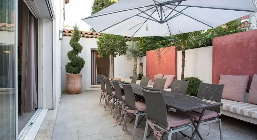 Squarebreak - Villa with Pool