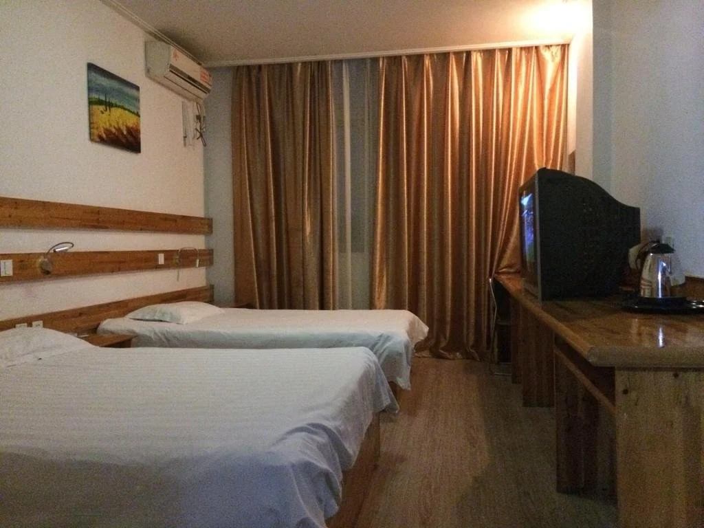 Longquan Hotel
