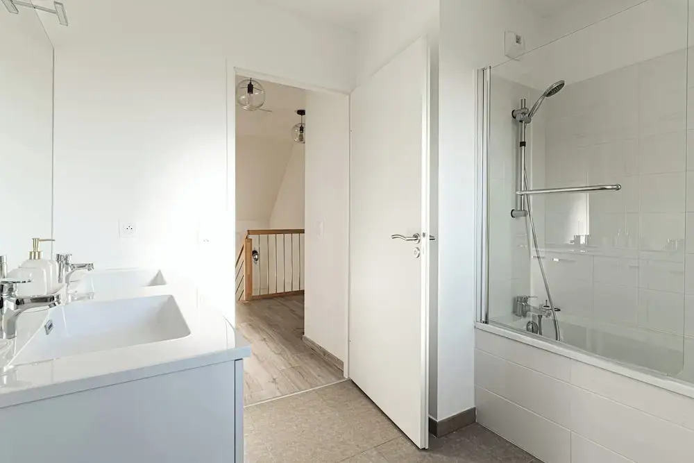 Bright Family Home Near Deauville