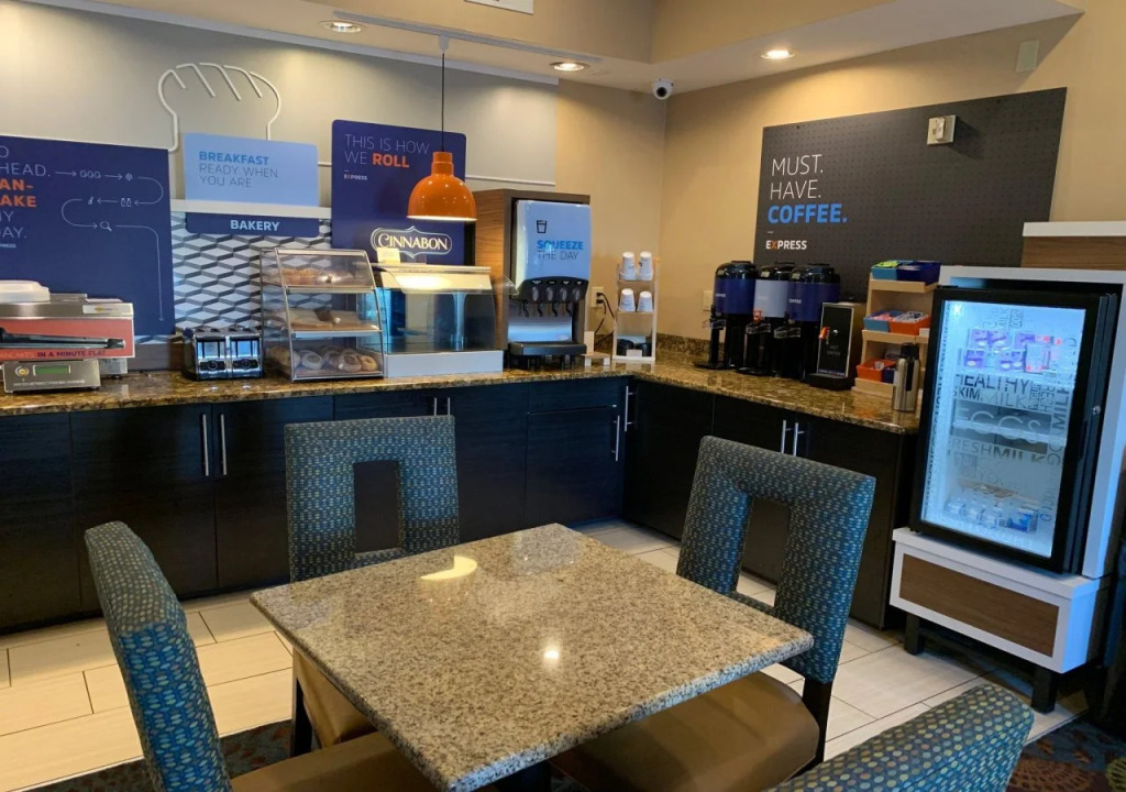Holiday Inn Express St. Paul South - Inver Grove Heights by IHG