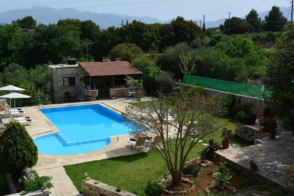 Elianthos Villas