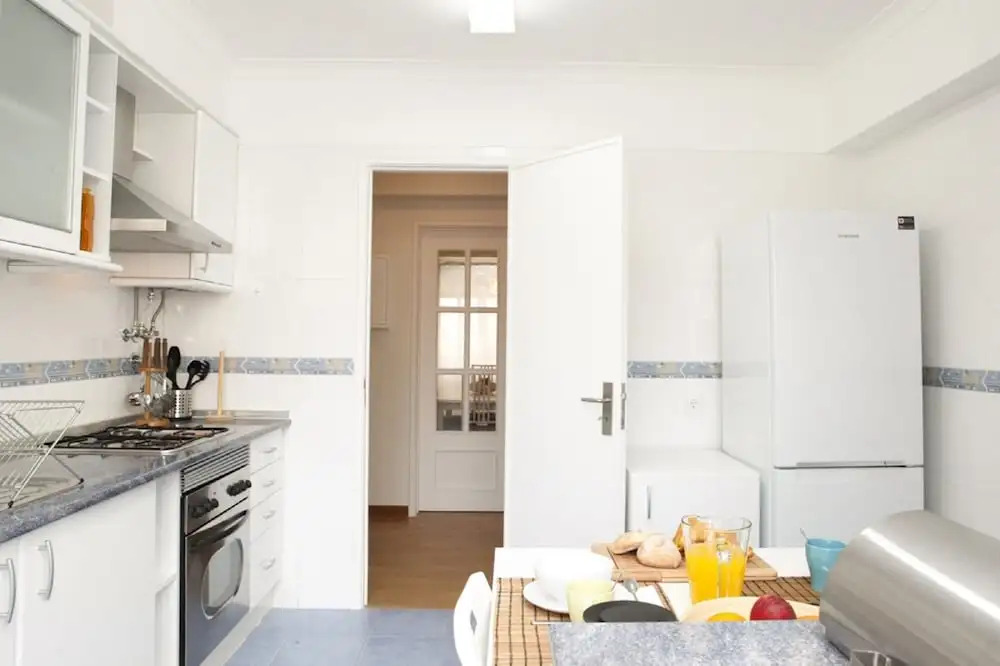FLH Estoril Family Central Apartment