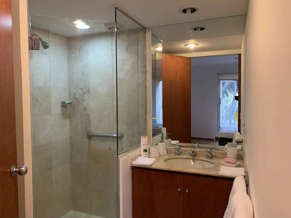 Cozy & Stylish 1 BR Apt W/Parking @CapitaliaLiving -103