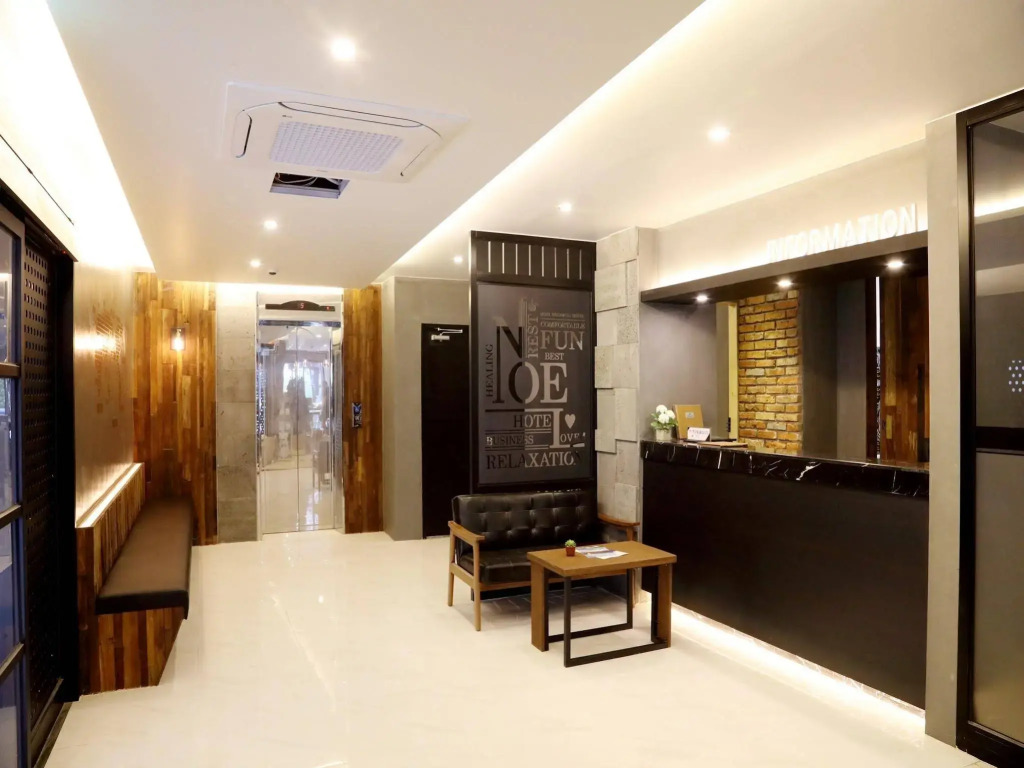 Noel Business Hotel