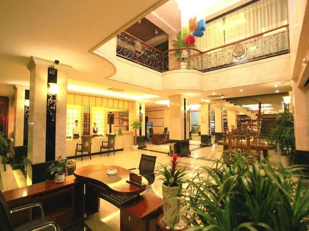 Perfect Season Hotel