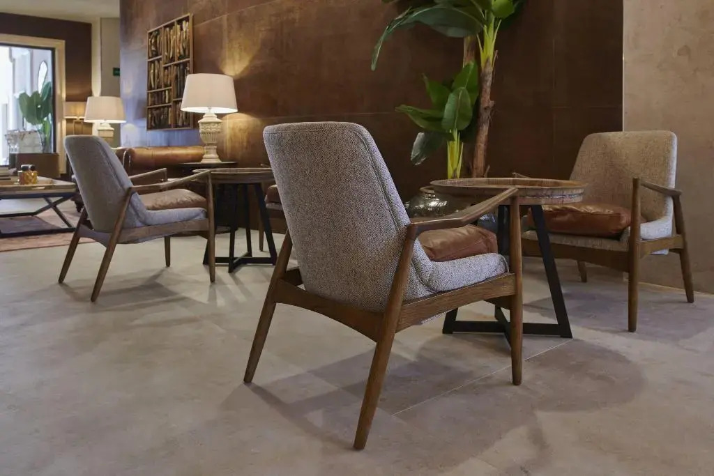 Ansares Hotel