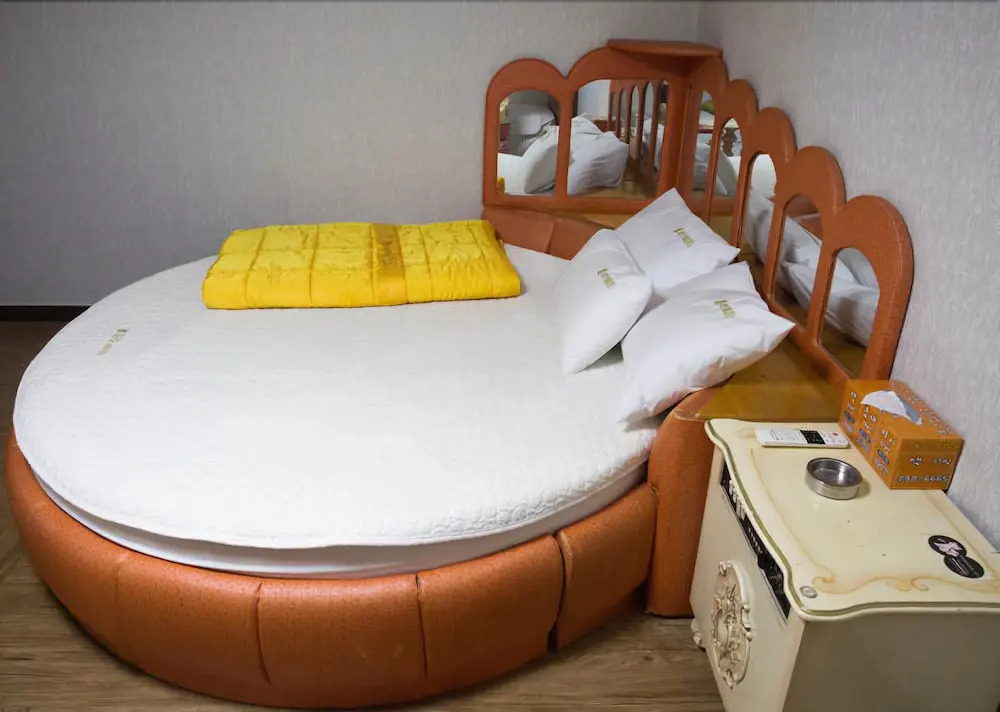 Ritz Hostel