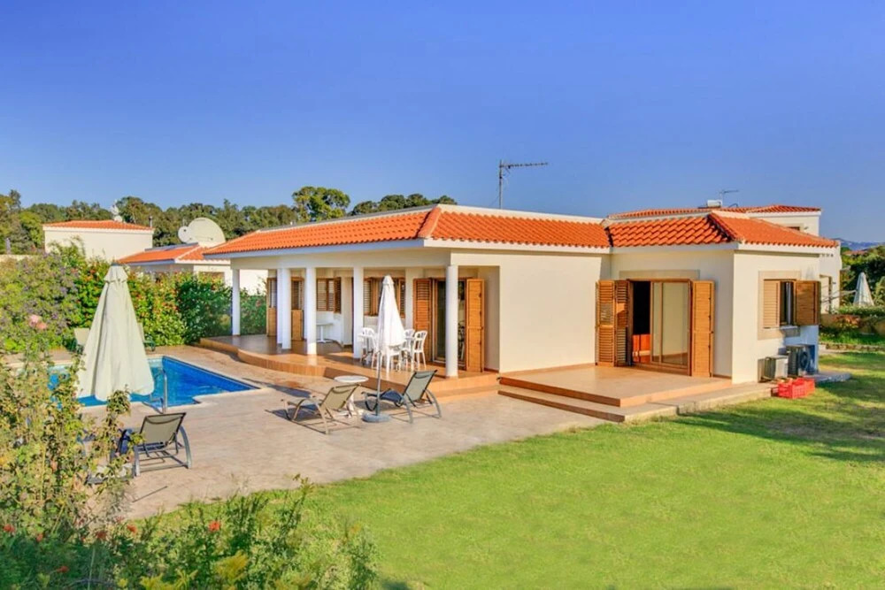 Achilles Beach Villa Thio Large Private Pool Walk to Beach Sea Views A C Wifi Car Not Required - 2110