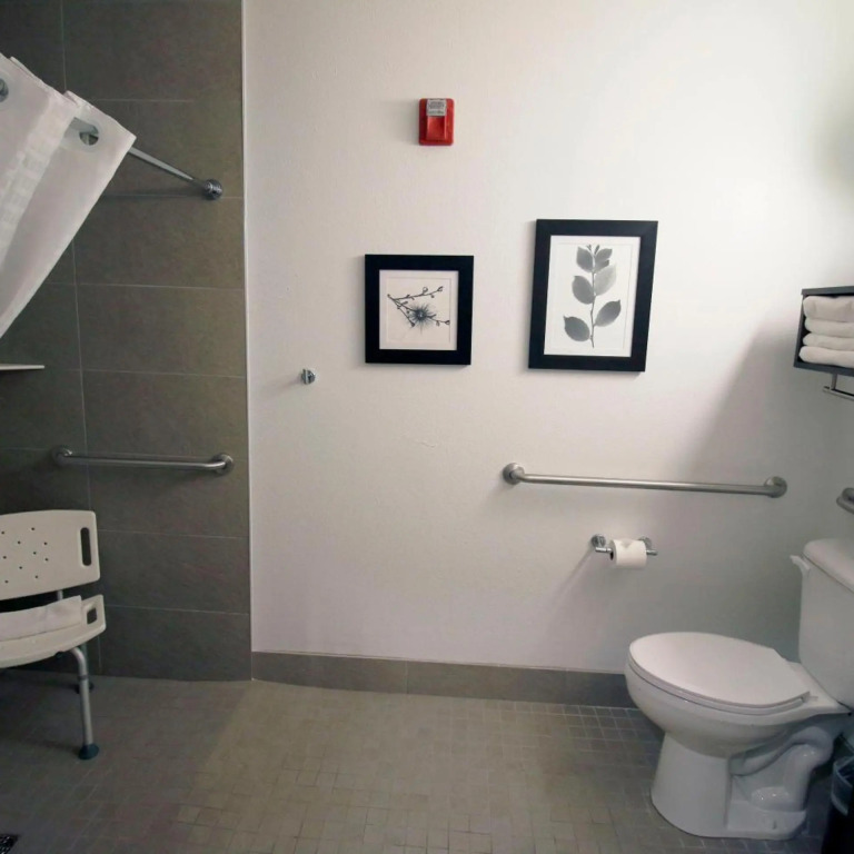 Country Inn & Suites by Radisson, Council Bluffs, IA