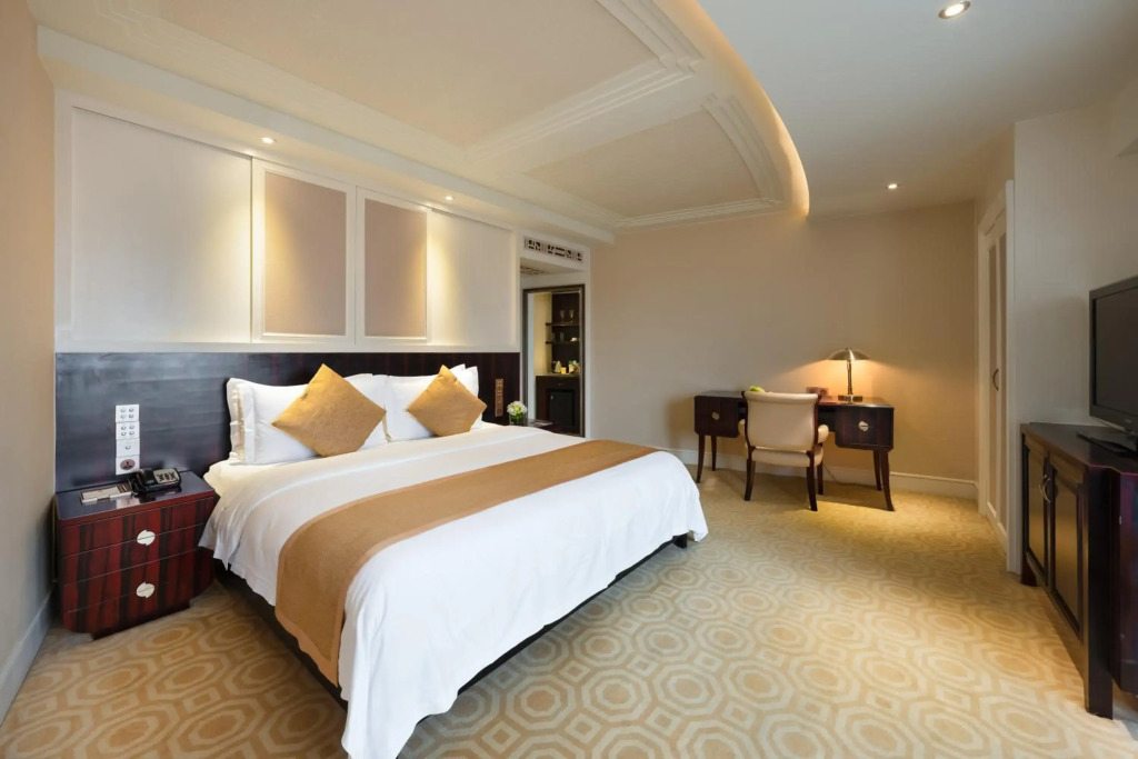 Paramount Gallery Hotel
