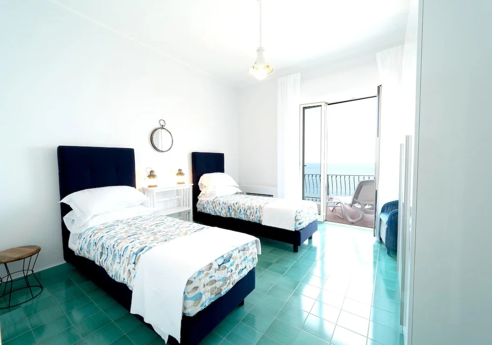 House with 4 Bedrooms in Villazzano Ii, with Wonderful Sea View, Furnished Terrace And Wifi - 500 M From the Beach