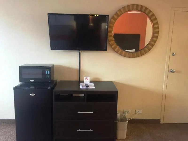 Econo Lodge Central