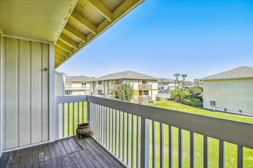 SPC 2058 is a Beautiful 1 BR on the Golf Course at Sandpiper Cove by RedAwning