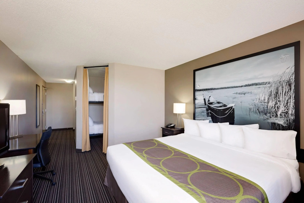 Super 8 by Wyndham Kapuskasing