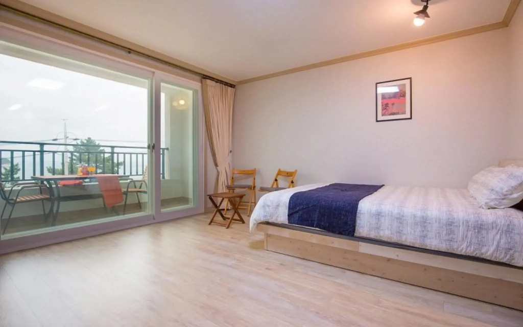 Yeosu Stay Pension(여수 Stay펜션)