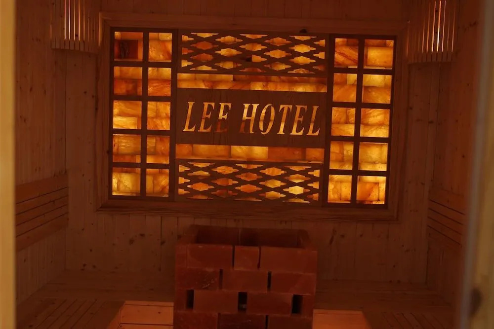 Gold Apartment