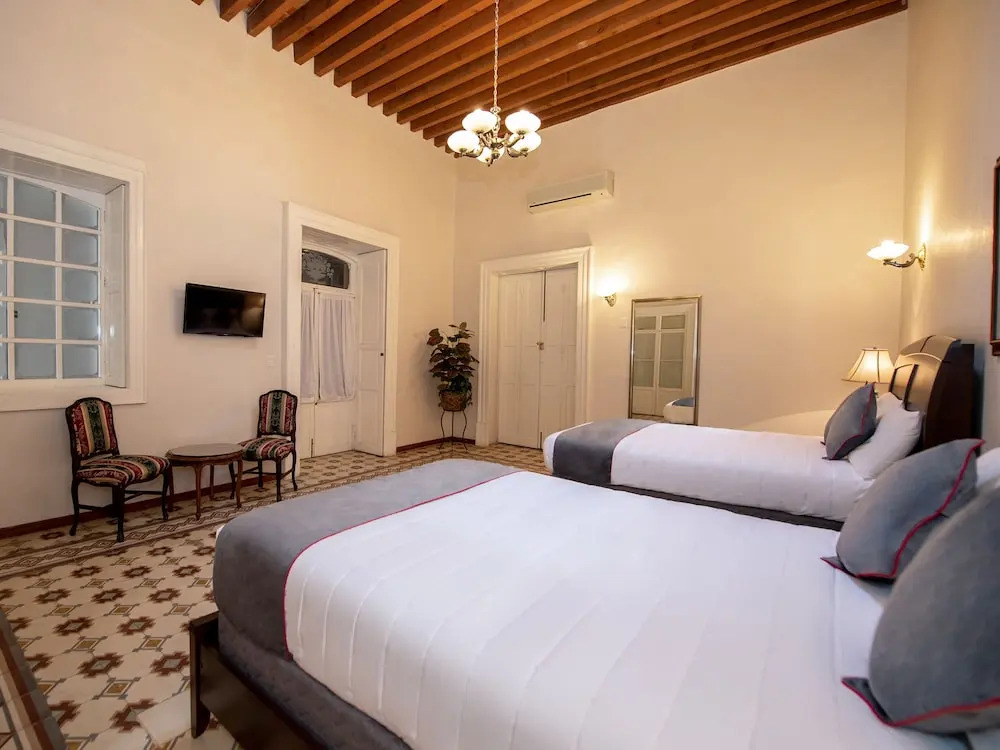 Hotel Senorial