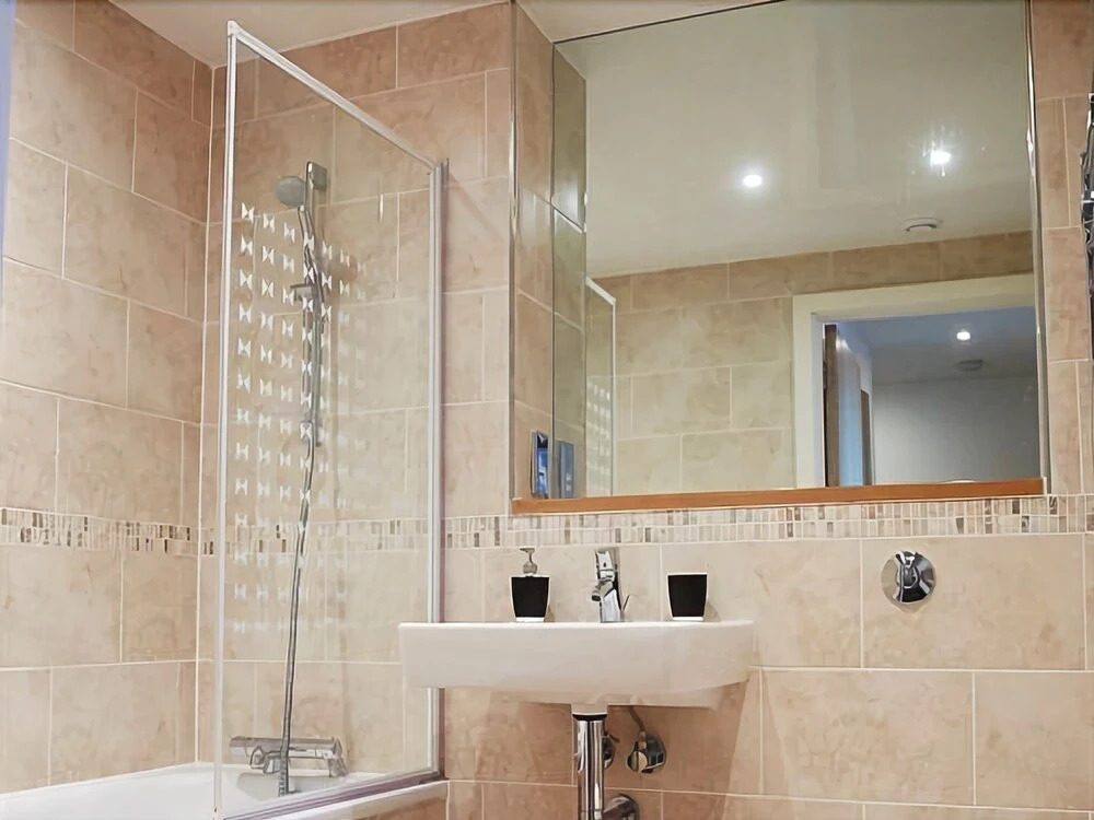 Empire Serviced Apartments
