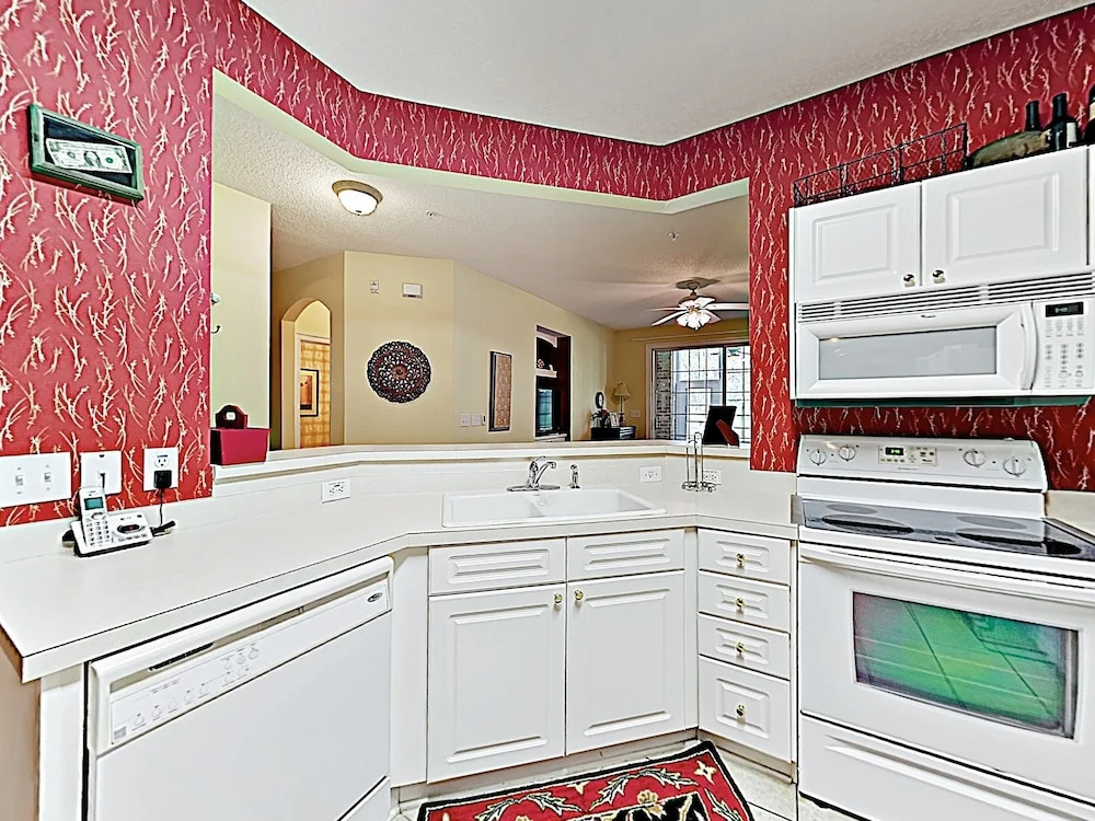 Exclusive Greenbriar W/ Golf & Beach Shuttle 2 Bedroom Condo