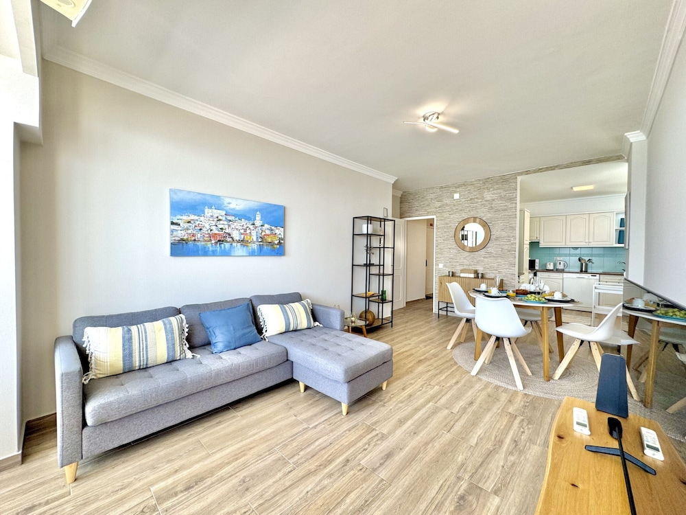 Quarteira Central Beach 5 by Homing