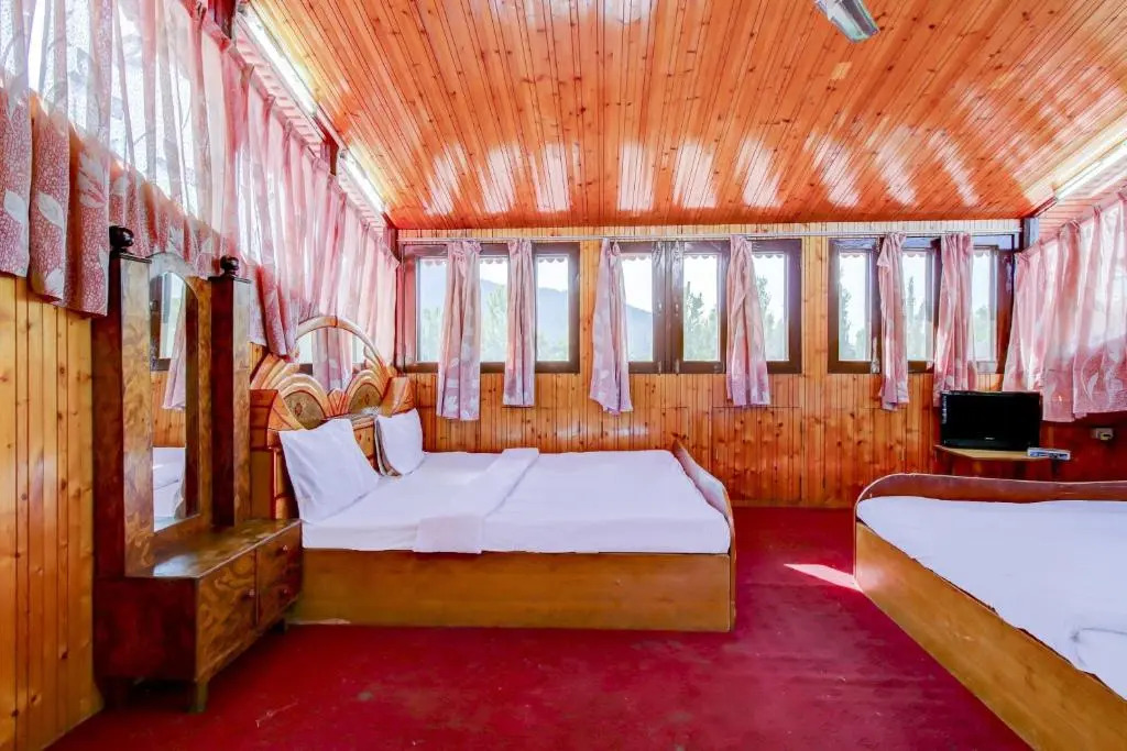 OYO 80500 Hotel Hijraan
