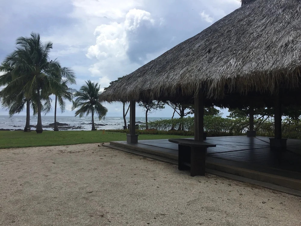 Villa Colibri At Beachfront Gated Community