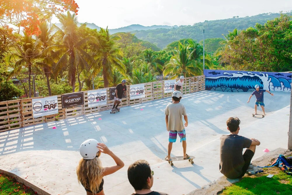 Puro Surf Hotel & Performance Academy