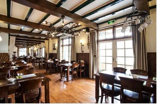 Strandhotel Dennenbos