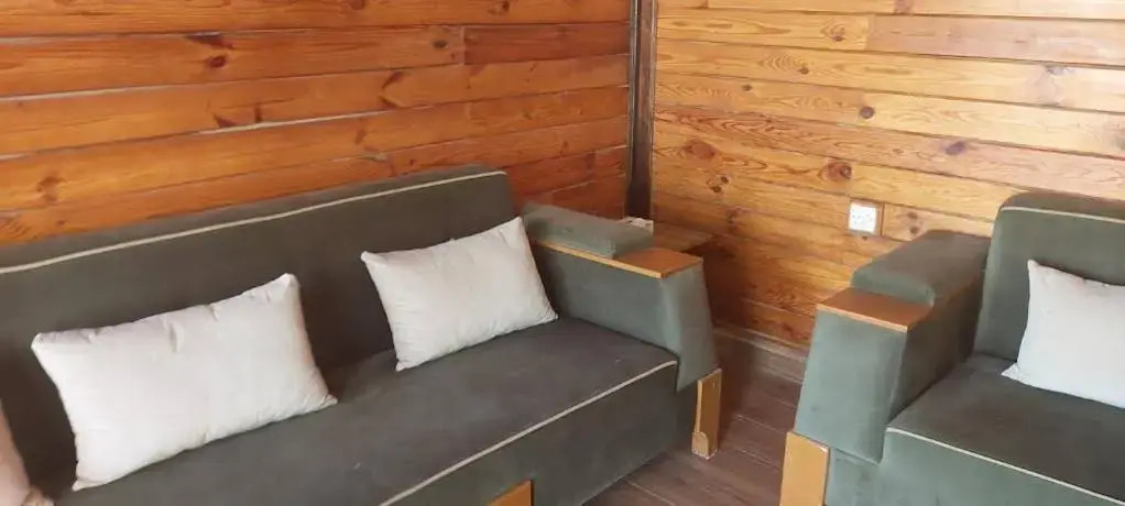 Tola Holiday House Al Rimal