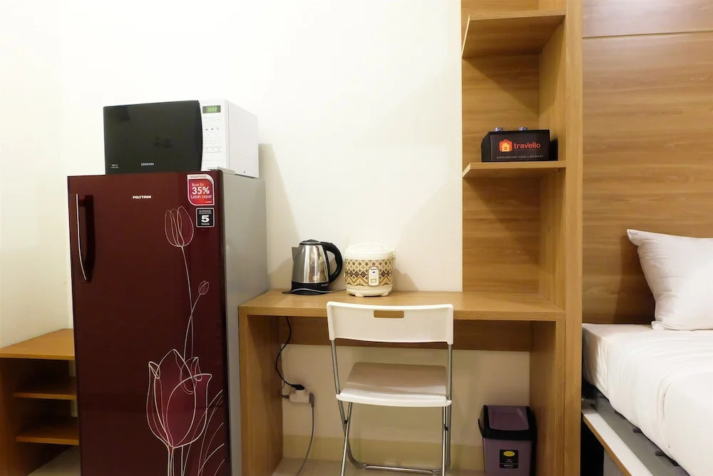 Modern Studio Apartment 26 On Top Of Green Pramuka Mall