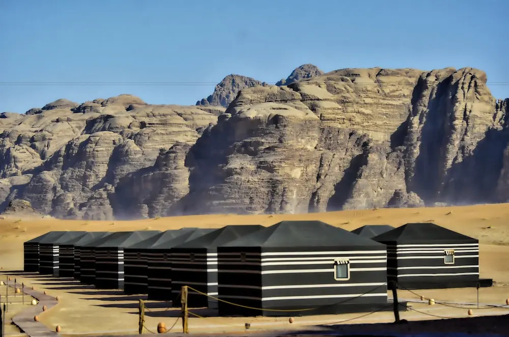 Space Village Luxury Camp