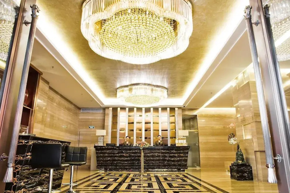 Shenzhen Fuqinglong Huatian Hotel