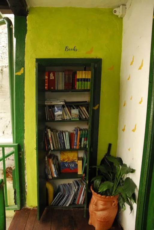 Hostal Gastro Bar Casa Colibrí