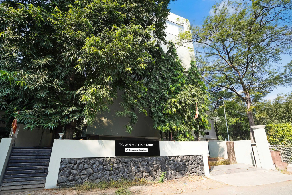 Super Townhouse Oak Ramdaspeth KRIMS Hospital