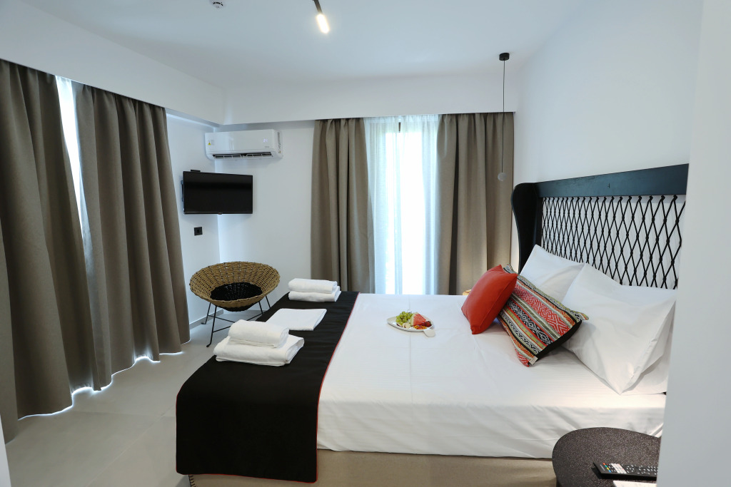 Yianna Hotel