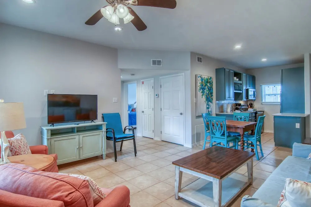 Sol Mate Siv33 2 Bedrooms 2 Bathrooms Condo