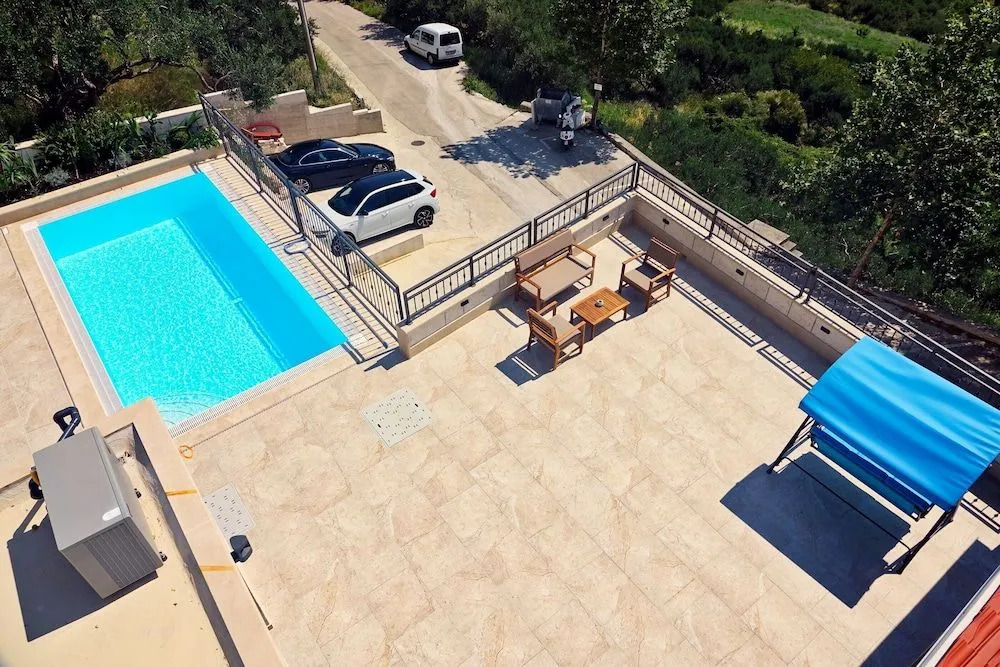 House Niksa