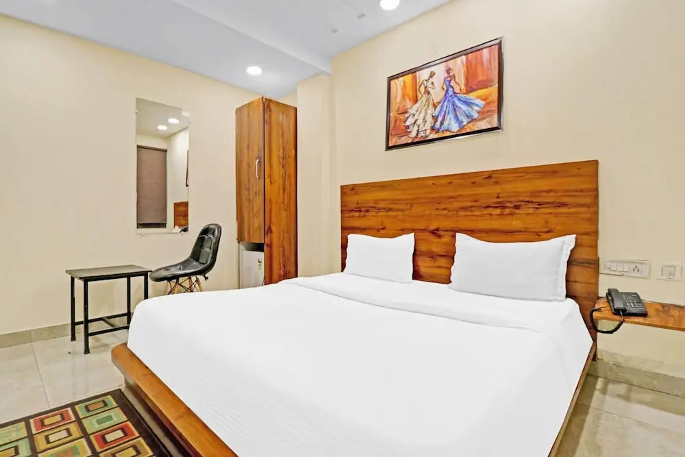 OYO 45940 Grand Imperial