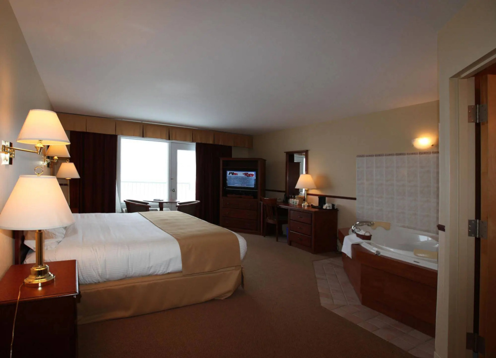 BATTURES Hotel Fjord Saguenay