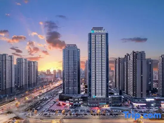 i Electronic Sports Hotel (Xinxiang Municipal Government High-speed Railway Station)
