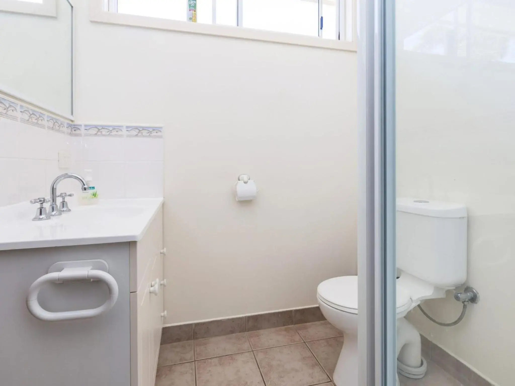 Renovated Beach Beauty - Rosebud