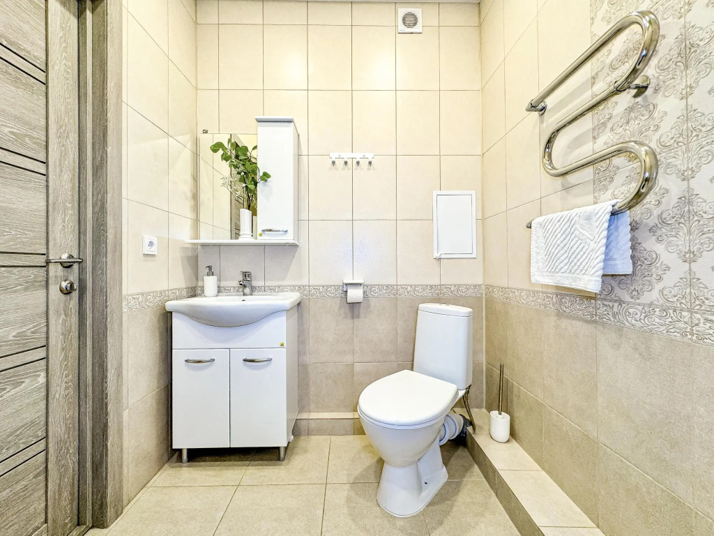 Солнечный эвкалипт на улице Таманская 121 корпус 12