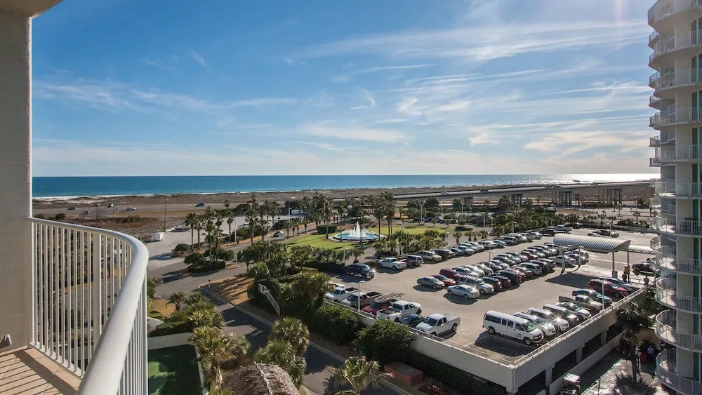Two Bedroom With Breathtaking Views - Unit Crc0616